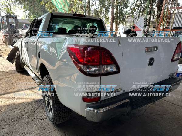 Octubre 2023 – MAZDA BT50 4X4 2.2 MECANICA 2020