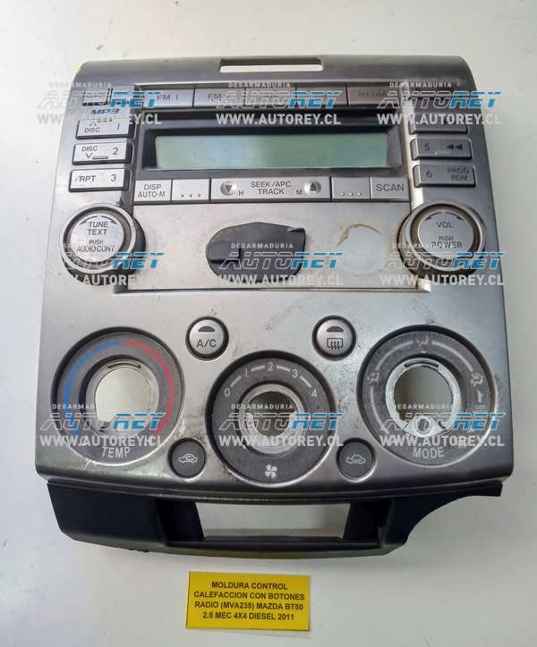 Moldura Control Calefacción Con Botones Radio Detalle (MVA235) Mazda BT50 Tailandesa 2.5 MEC 4×4 Diesel 2011