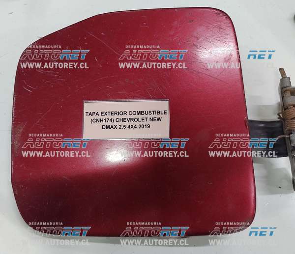 Tapa Exterior Combustible (CNH174) Chevrolet New Dmax 2.5 4×4 2019