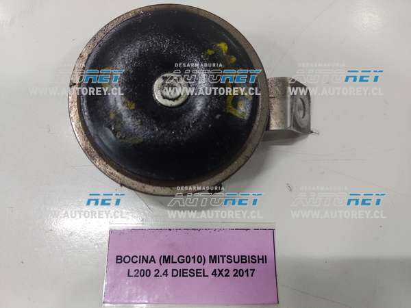 Bocina (MLG010) Mitsubishi L200 2.4 Diesel 4×2 2017