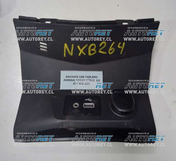 Enchufe USB Tablero (NXB264) Nissan Xtrail 2.5 AUT 4×2 2021