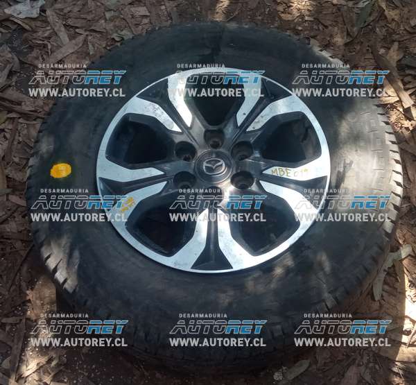 Llanta Aluminio Detalle Con Neumático 265 65 R17 (MBE019) Mazda BT50 3.2 AUT Diésel 4×4 2019
