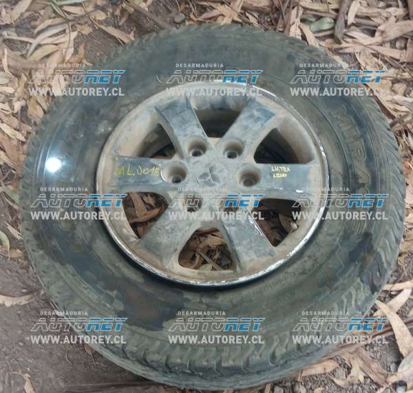 Llanta Aluminio Detalle Con Neumático 255 70 R16 (MLJ015) Mitsubishi L200 2.5 4×4 2015
