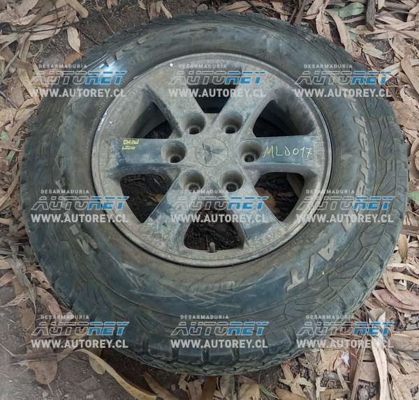 Llanta Aluminio Detalle Con Neumático 255 70 R16 (MLJ017) Mitsubishi L200 2.5 4×4 2015