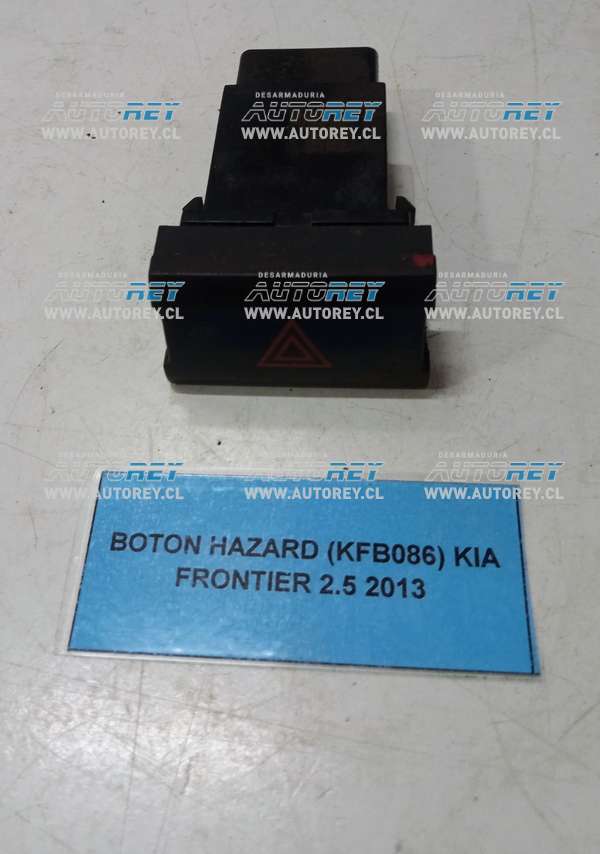 Botón Hazard (KFB086) Kia Frontier 2.5 2013