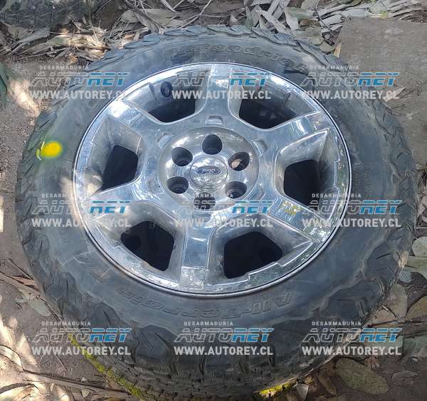 Llanta Aluminio Detalle Con Neumático 285 55 R20 (FFD099) Ford F150 Lariat 5.0 AUT 4×4 2014