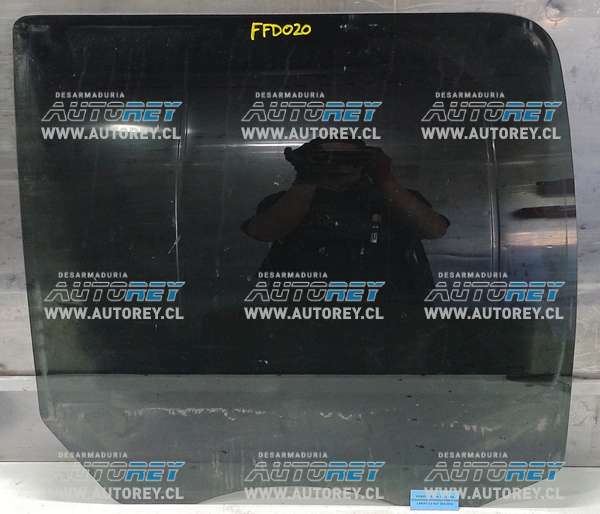 Vidrio Puerta Trasera Izquierda (FFD020) Ford F150 Lariat 5.0 AUT 4×4 2014