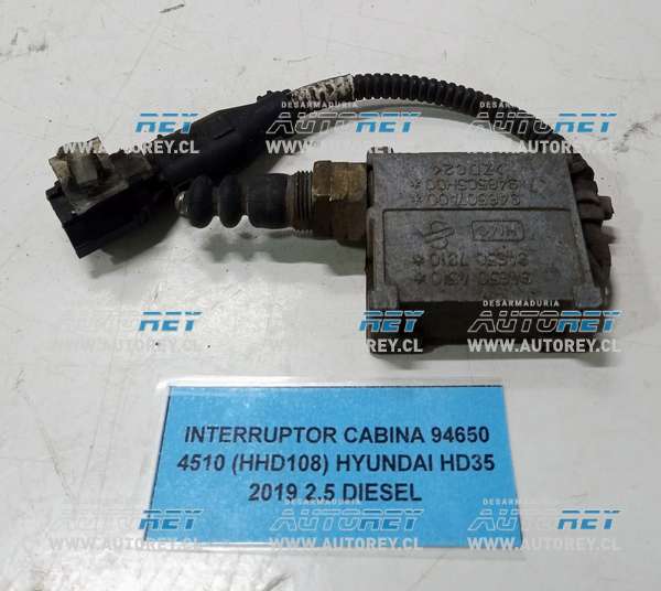 Interruptor Cabina 94650504510 (HHD108) Hyundai HD35 2019 2.5 Diesel