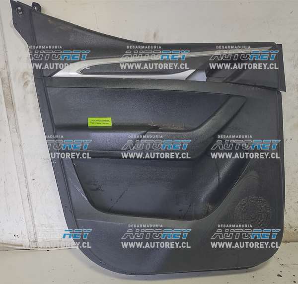 Tapiz Puerta Trasera Izquierda (MTD238) Maxus T60 2.0 Diesel 4×4 2023 $25.000 + IVA (Manuel)