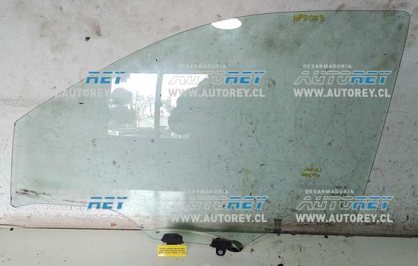 Vidrio Puerta Delantera Izquierda (NPD003) Nissan NP300 4×4 AUT Diesel 2.3 2018 $35.000 + IVA (Parcela)