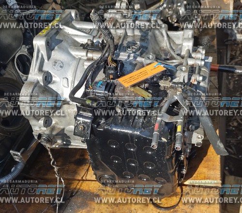 Caja Cambio Automática 4×4 (LRF245) Land Rover Freelander 2 2.0 2014 $2.000.000 + IVA (1)