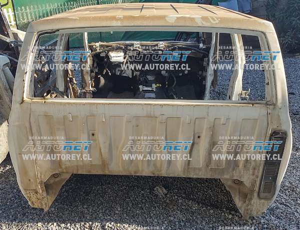 Frontal,_Techo_y_Pilares_(NTA036)_Nissan_Terrano_Mex_Diesel_2.5_4x2_2013_$580.000_+_IVA_(Manuel)_(OK)_1